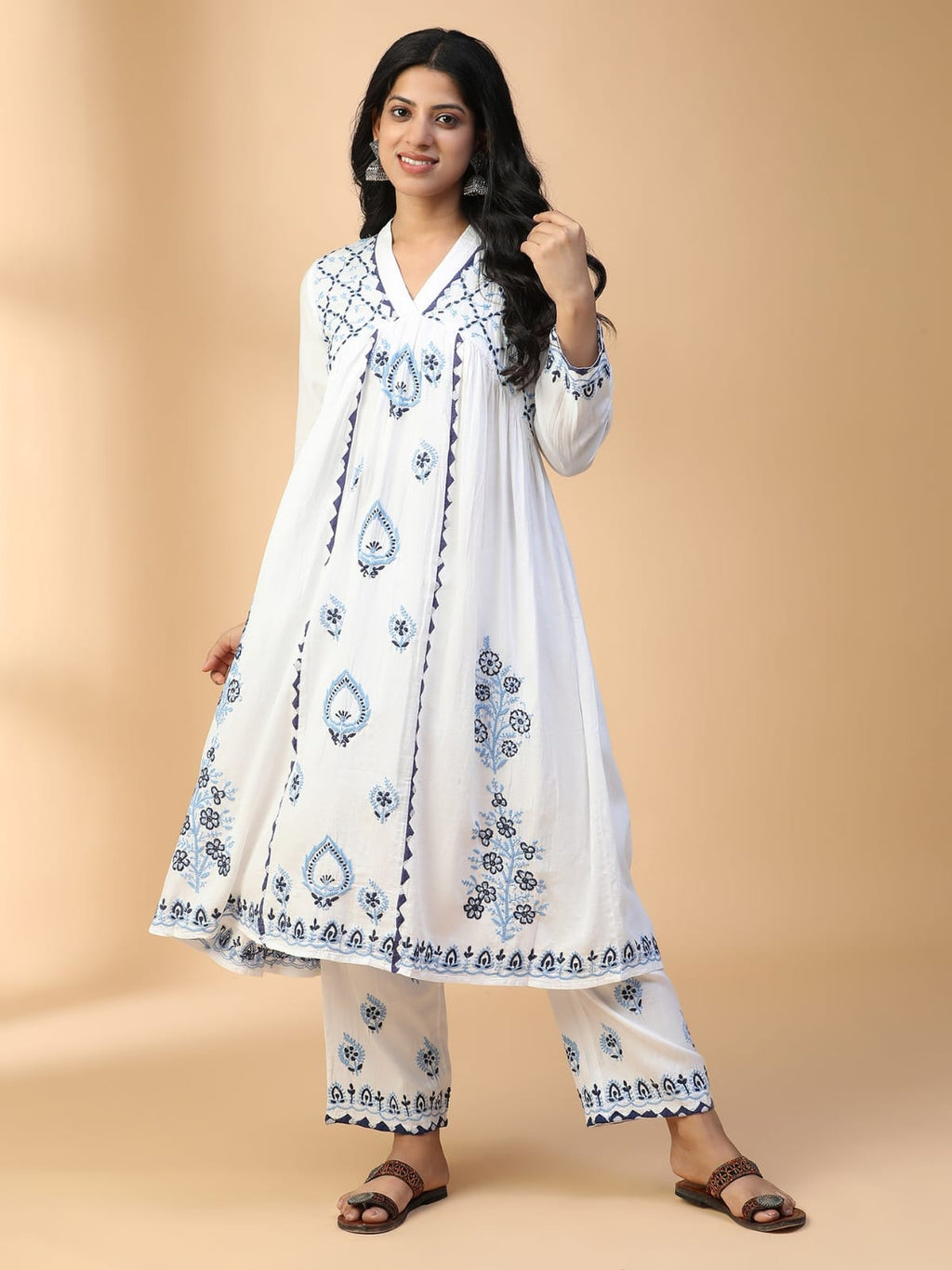 Lucknowi Chikankari Pure Mul Cotton Co-ord Set
