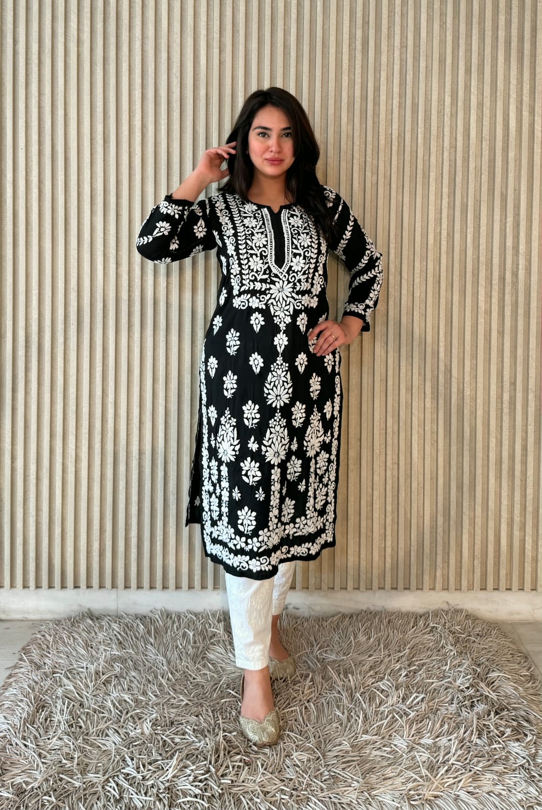 Aabroo Modal Chikankari Kurti