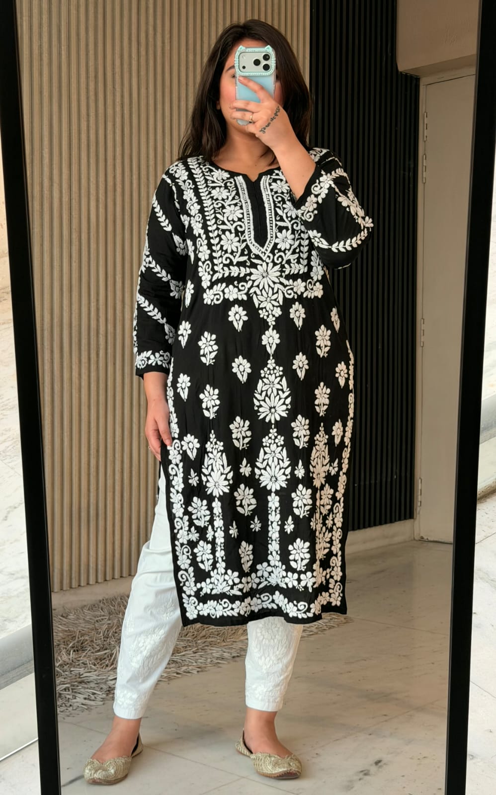 Aabroo Modal Chikankari Kurti