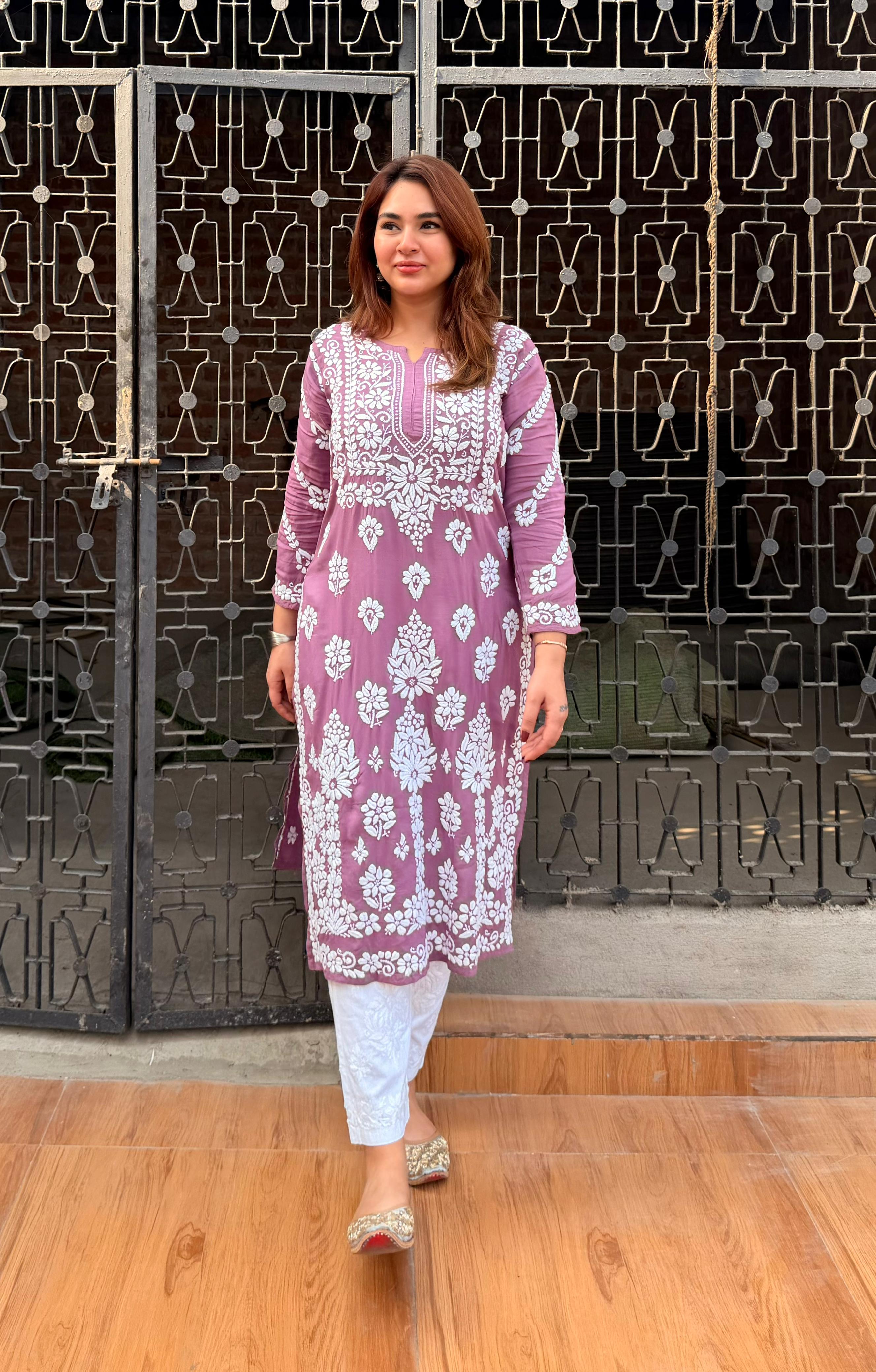 Aabroo Modal Chikankari Kurti