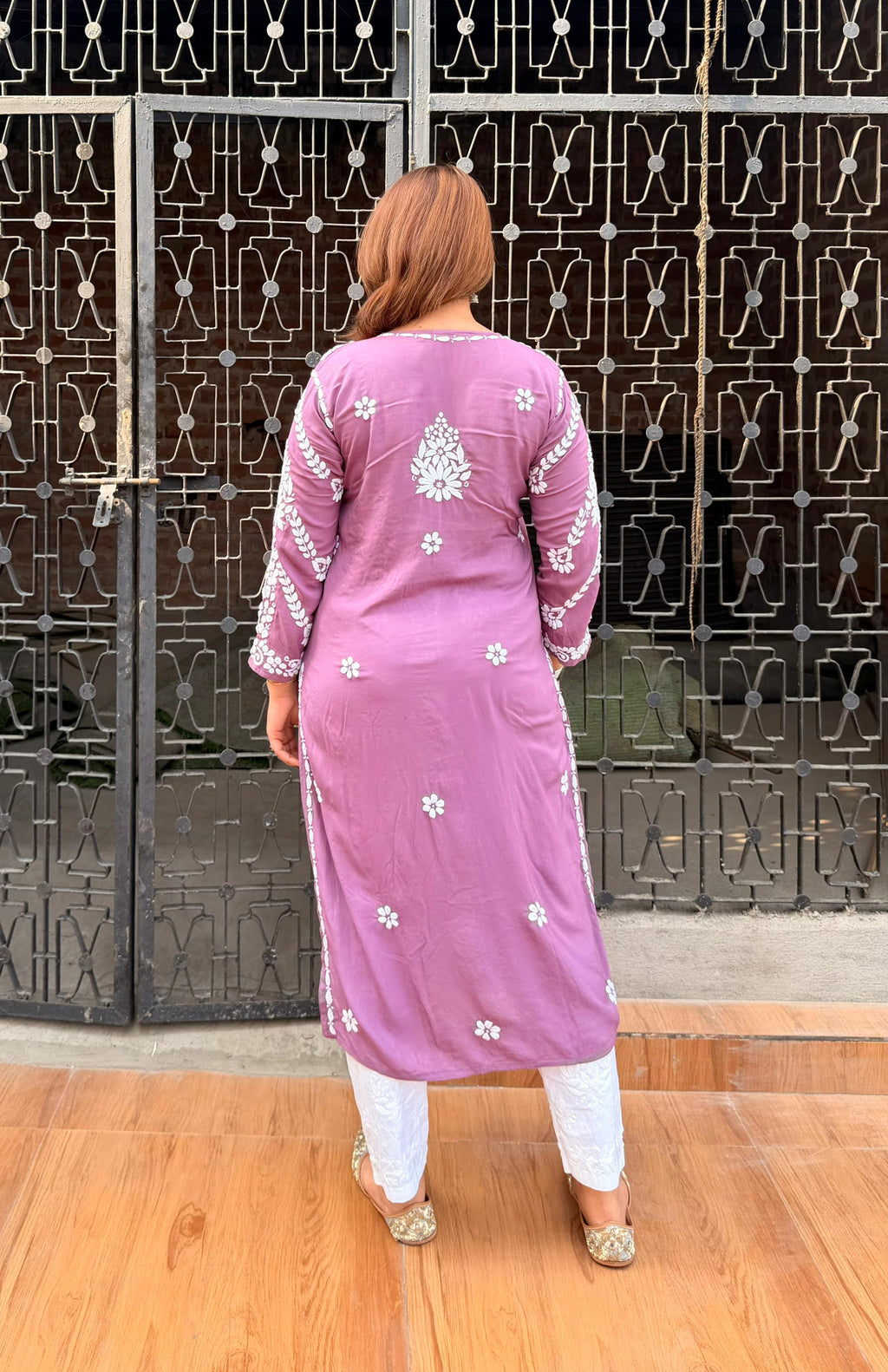 Aabroo Modal Chikankari Kurti