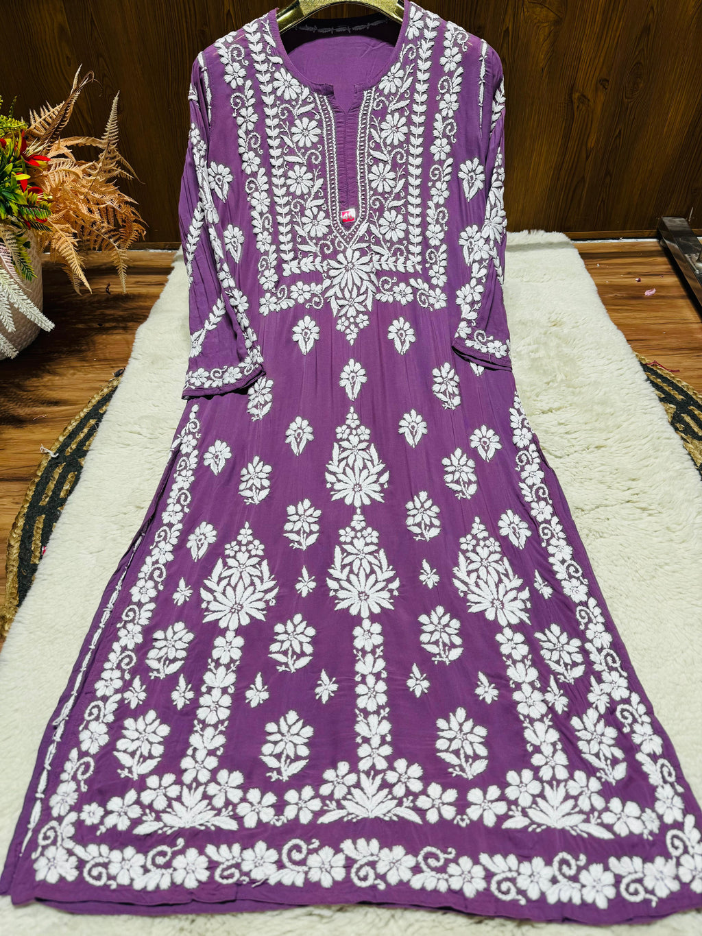 Aabroo Modal Chikankari Kurti